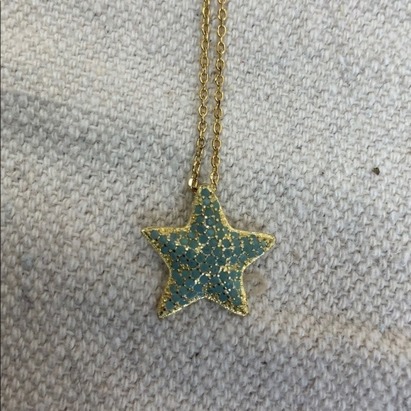 Gold washed Sterling Silver Starfish necklace - Picture 5 of 8